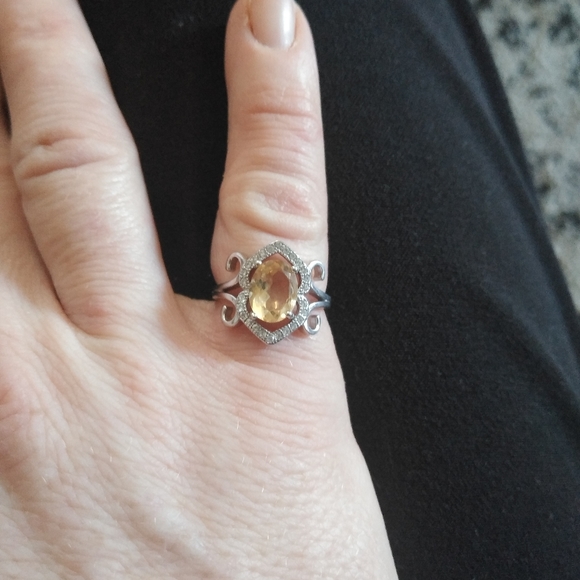 unique Citrine cz ring - Picture 8 of 8